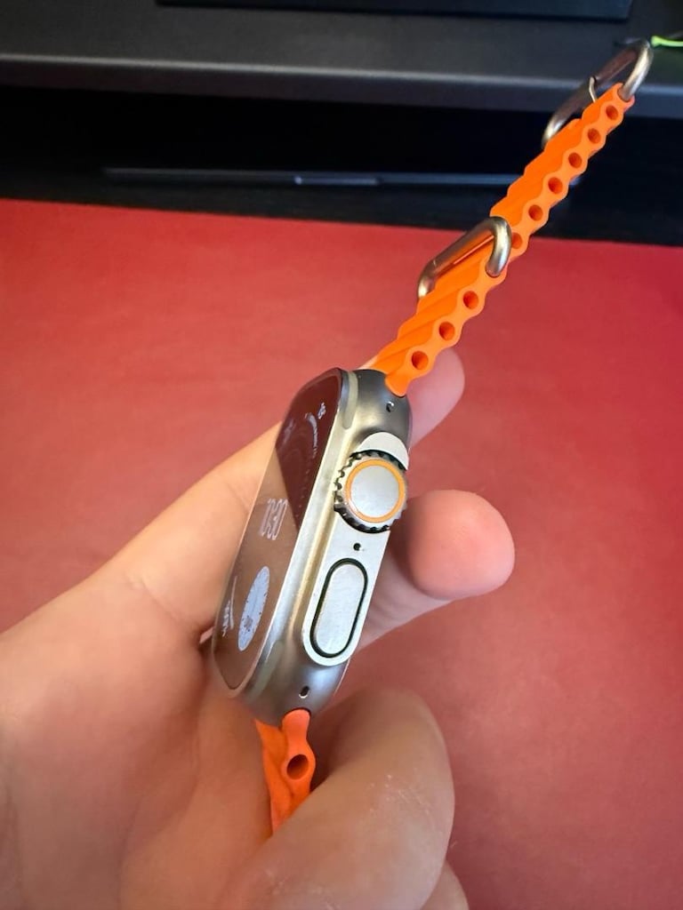 Apple Watch Ultra 2 - 2
