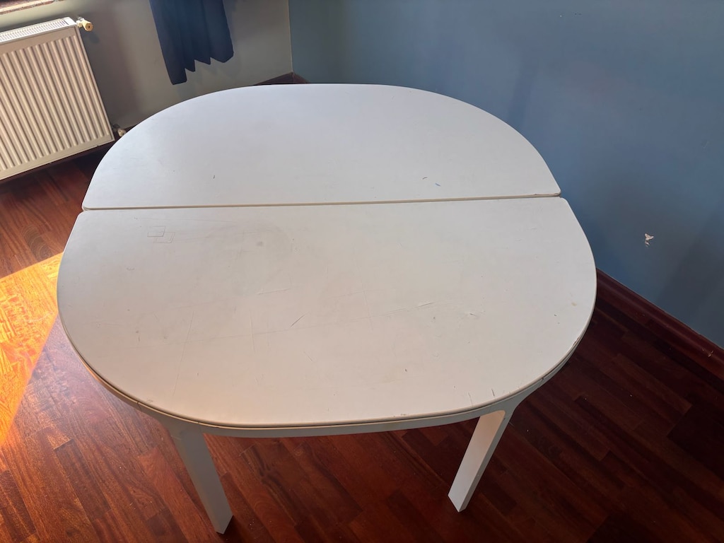 IKEA BEKANT Yarım Yuvarlak Masa (2 Adet) - 140 cm Yuvarlak Olur - 4