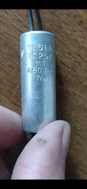 Sıfır (NOS) Tesla TC 252 M1 Parazit Filtresi / Vintage Kondansatör 250