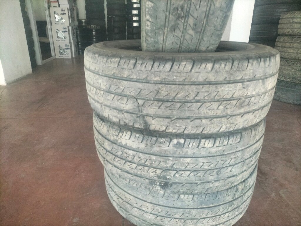 4 adet çıkma lastikler 235 65 r 16 c sıfır gibi - 5