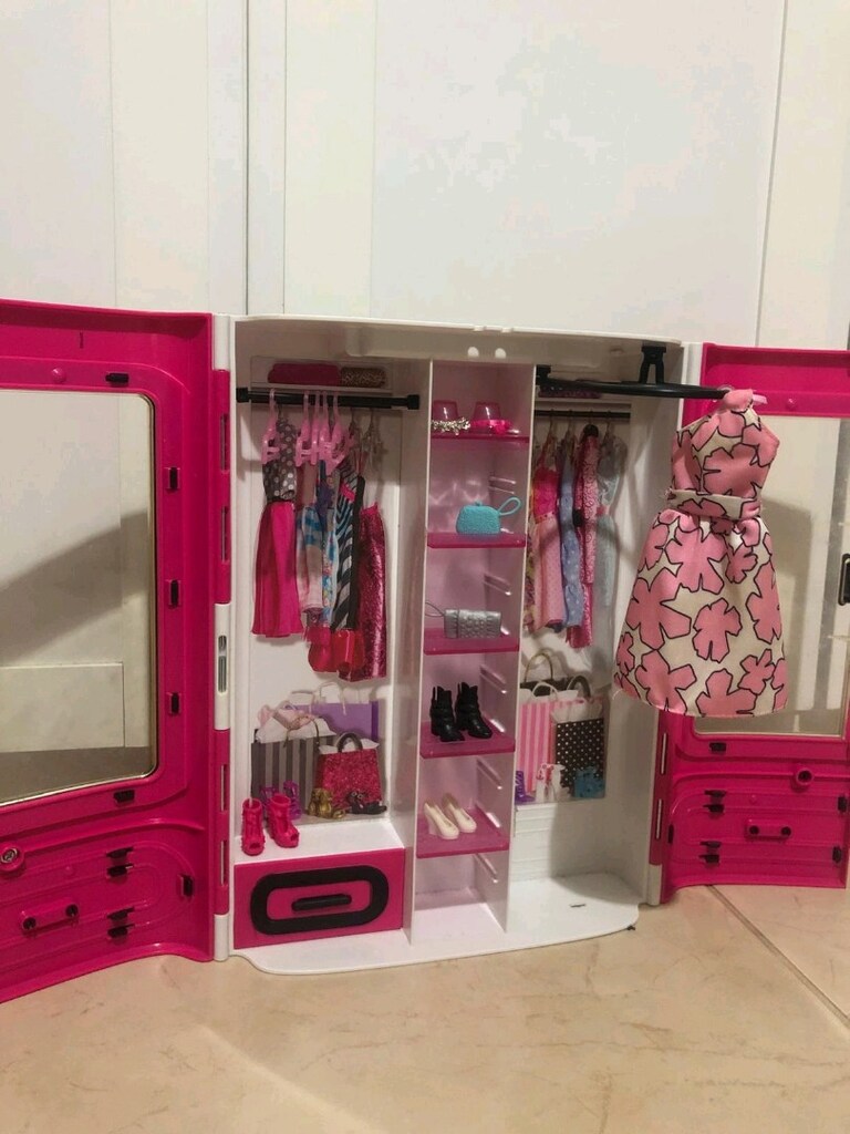 Barbie dolabı tertemiz - 3