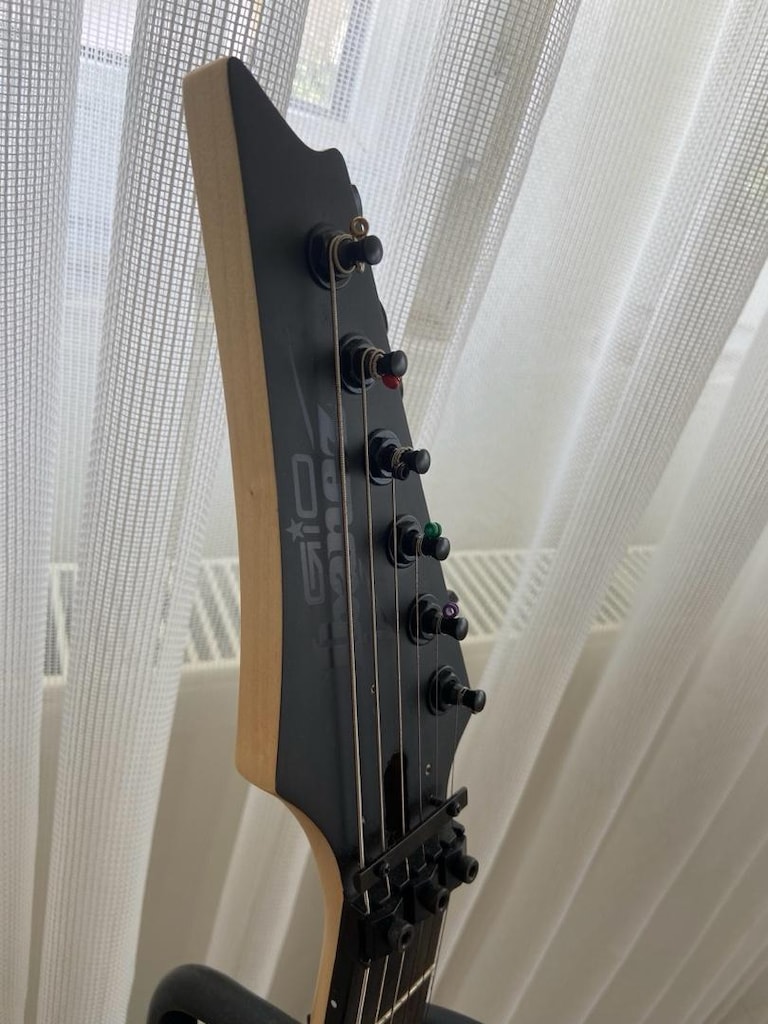 IBANEZ GRGR330EX-BKF + Blackstar IDCORE V3 - 5