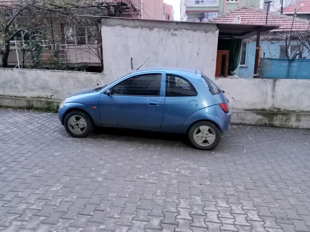 98 model Ford Ka 1.3 - 7