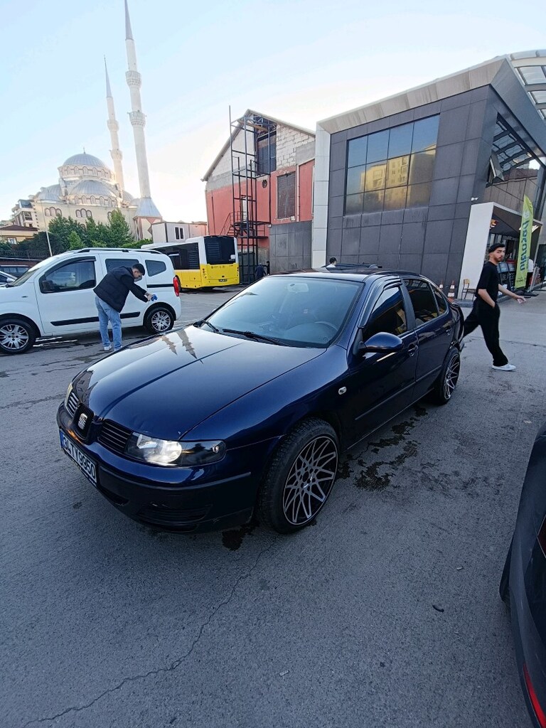 KREDİ KARTI GEÇER Düşük kilometre Toledo açıklamayı oku - 8