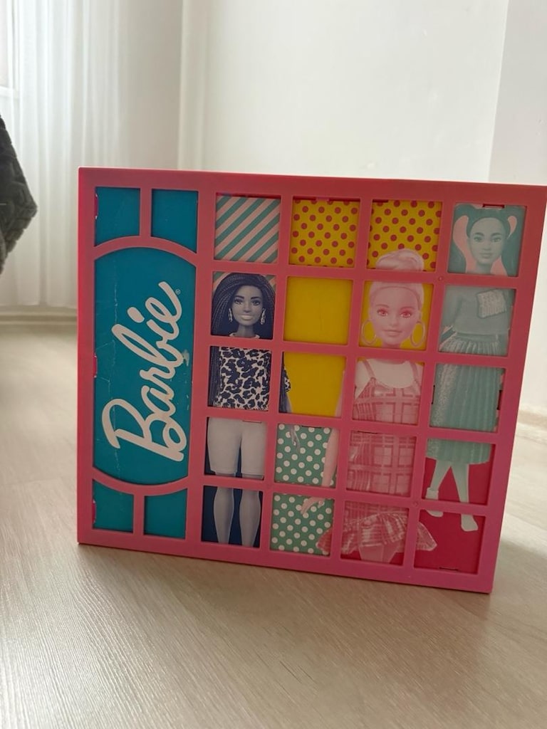 Barbie gıyım dolabı