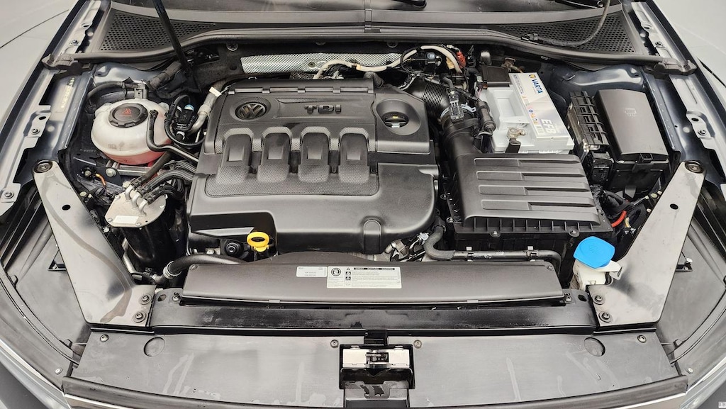 Volkswagen PASSAT 1.6 TDI 120 DSG IMPRESSION - 16