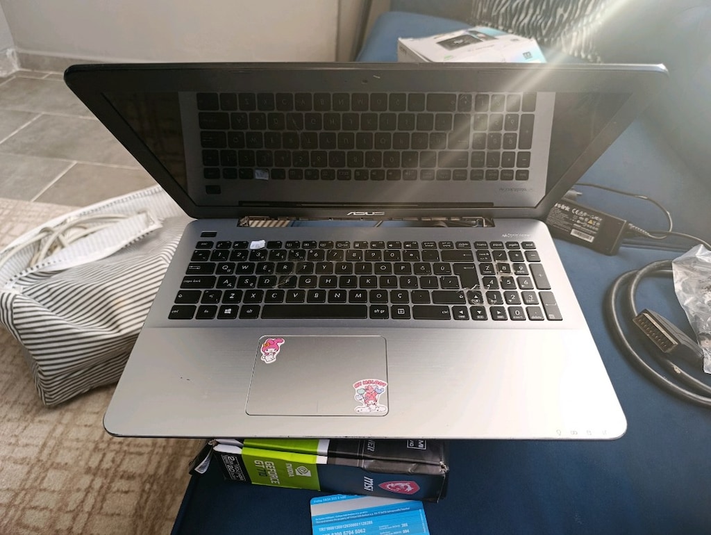 Asus x555bp laptop - 3