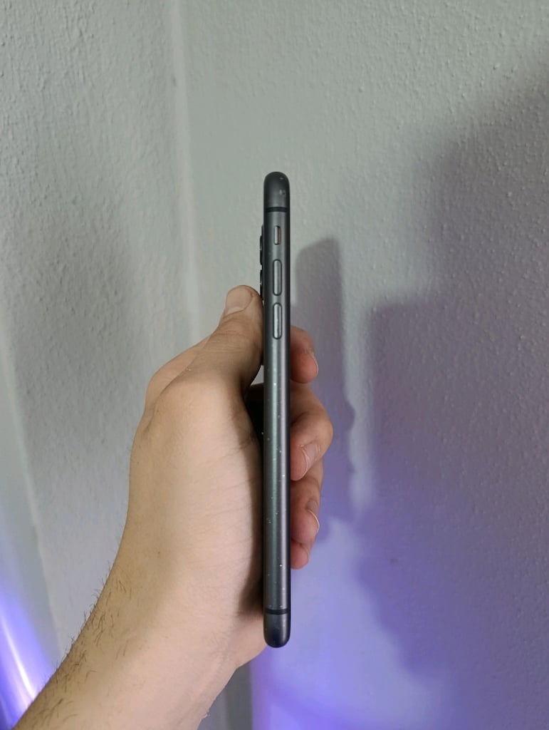 TR iPhone 11 hatasız 64gb - 6