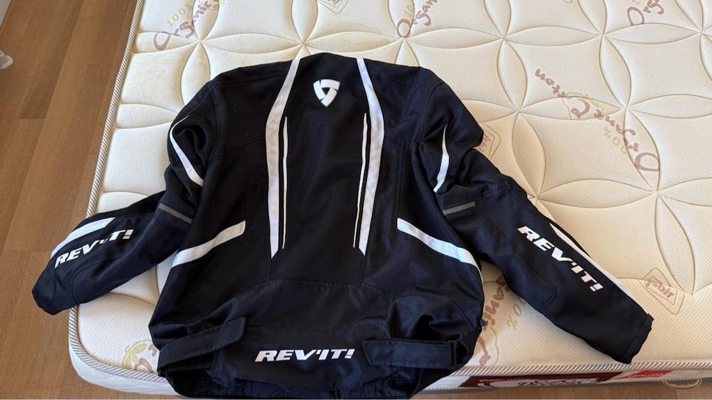 REVİT MOTORSİKLET MONTU - 2
