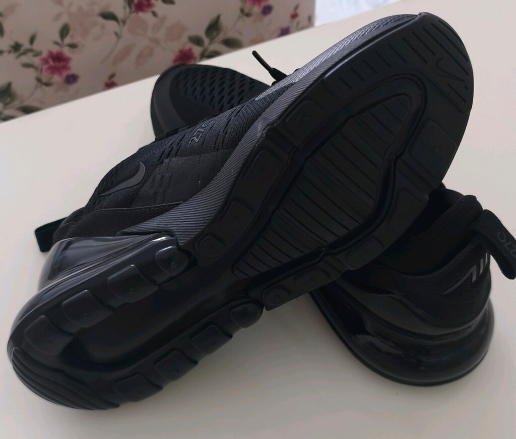 Nike Air Max 270 - 4