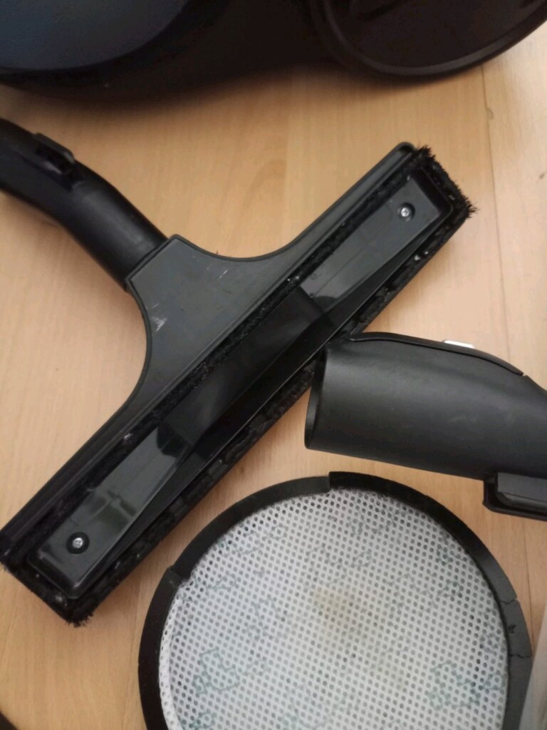 Rowenta elektrikli Süpürge toz torbasız - 7