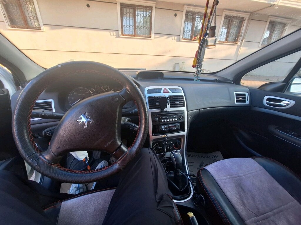 Peugeot 307 1.6 HDI Comfort - 8
