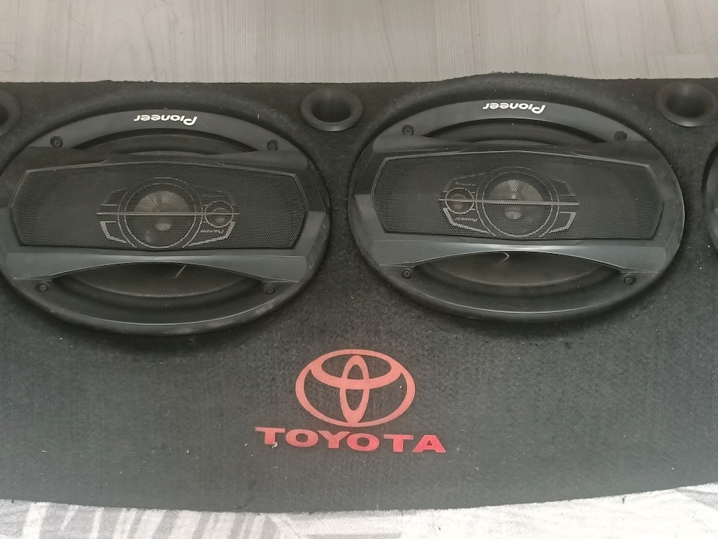 Temiz bakımlı zorlanmamış pioneer set