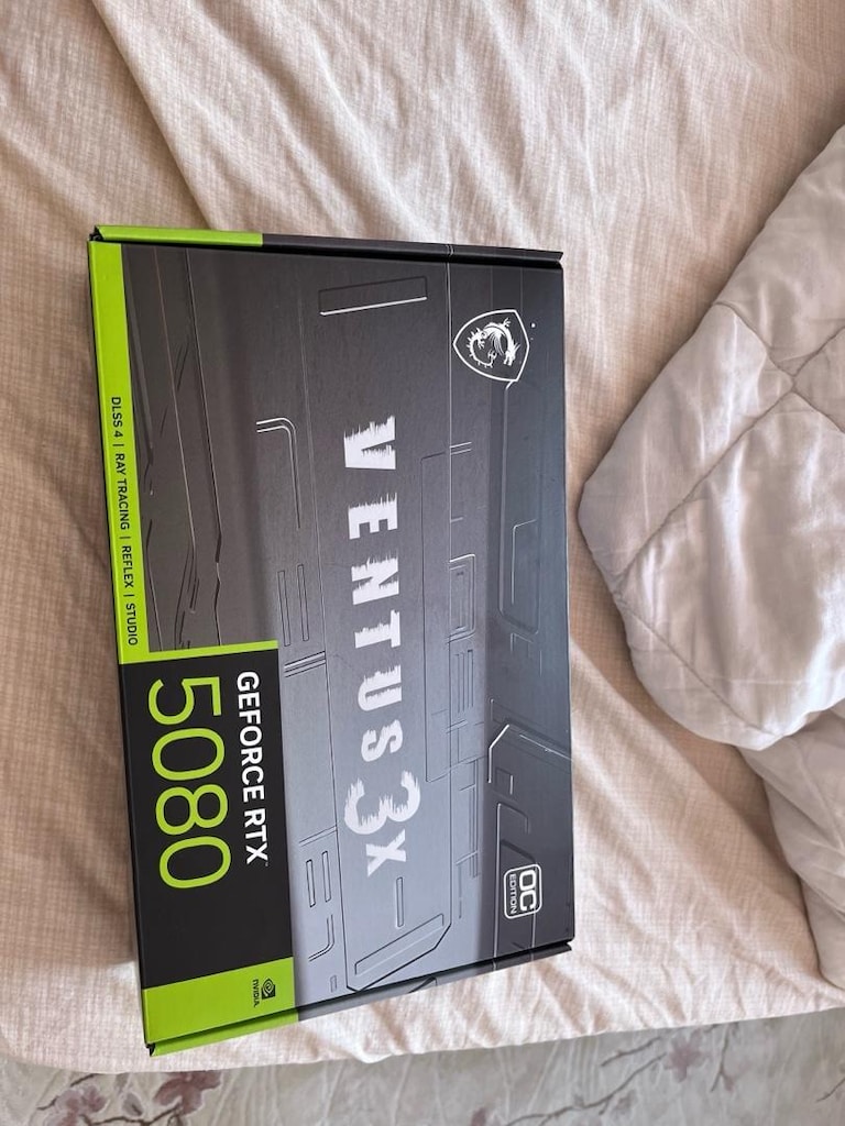 RTX 5080 + Ryzen 7 9800X3D Premium Oyuncu Sistemi