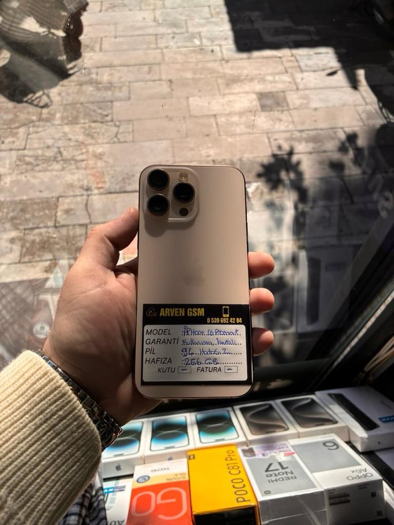 iPhone 16 pro max - 5