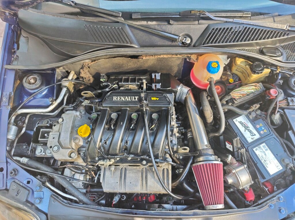 Renault Clio 1.6 Sport - 7
