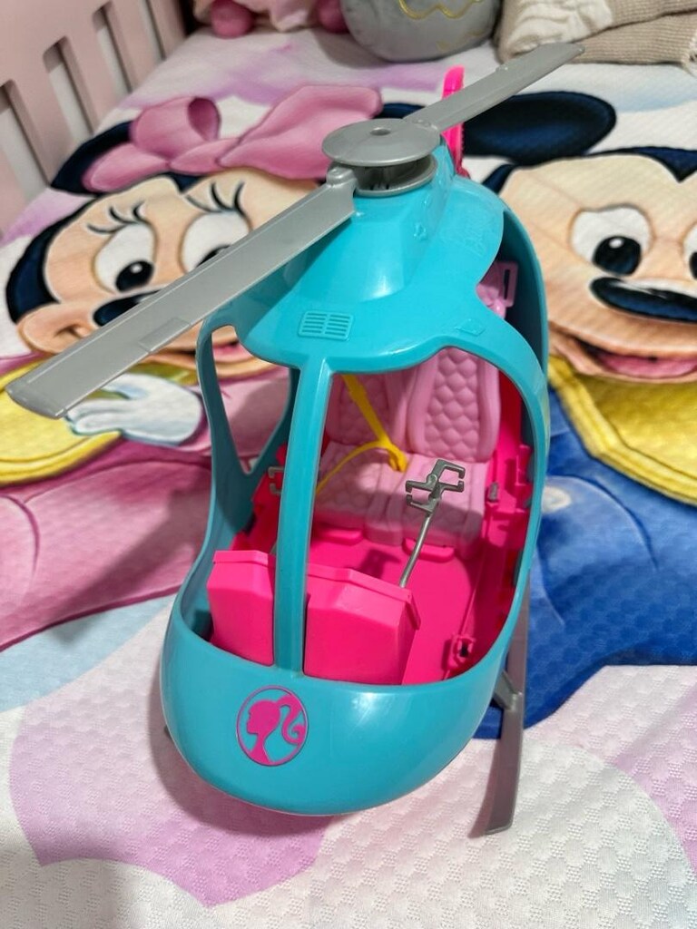 Barbie nin pembe helikopteri - 2