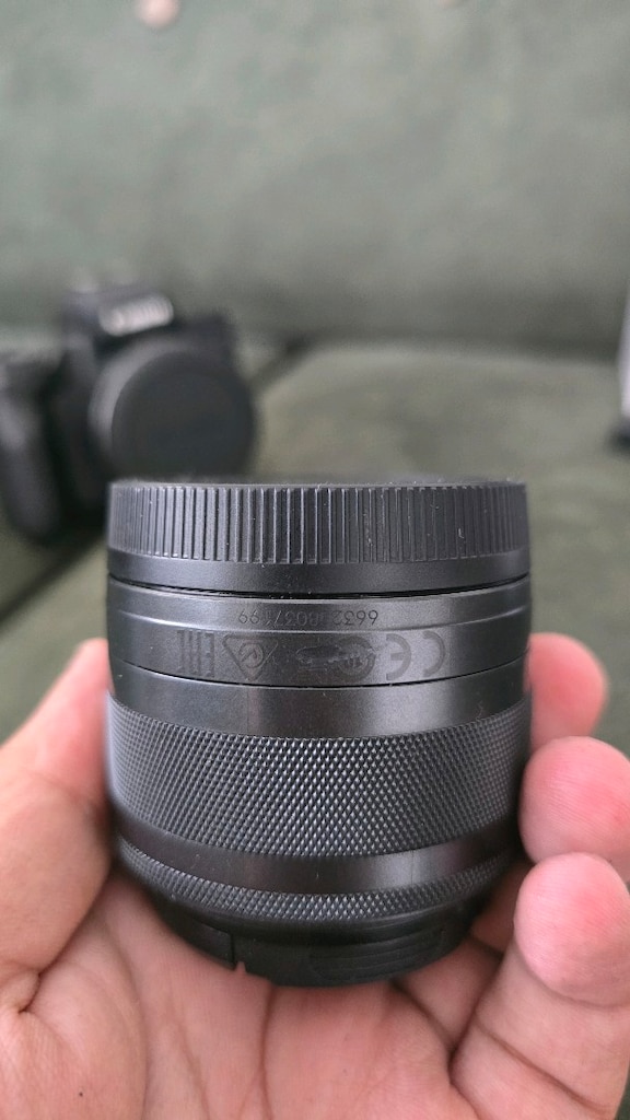 Canon EOS M50 ve 3 adet lens - 7