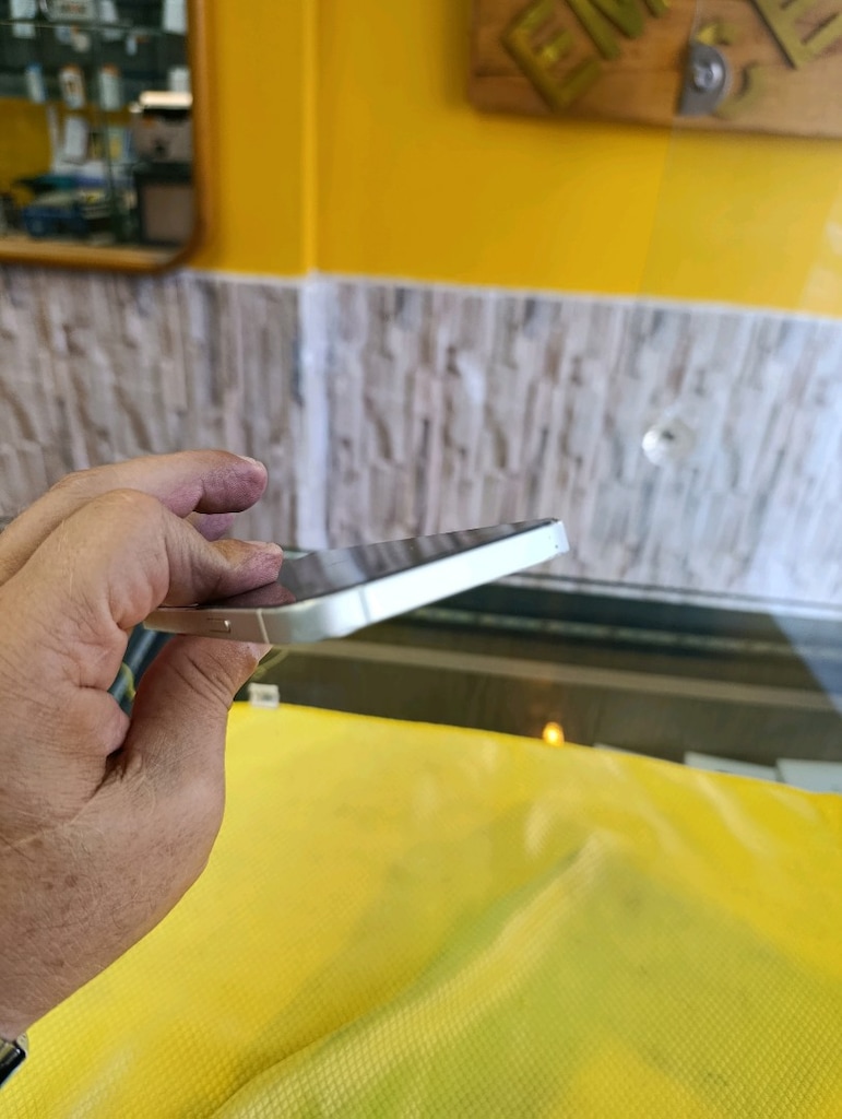 iPhone 12 YD - 5