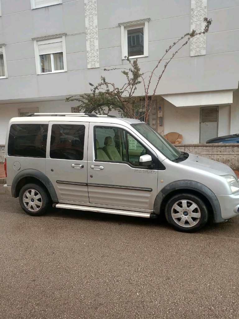 Ford connect silver 256.000 km kaput değişen bagaj kapısı yarım boya - 4