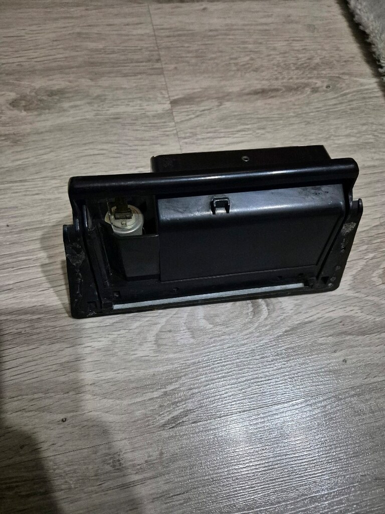w124 küllük ve çakmaklık iç donanım - 11