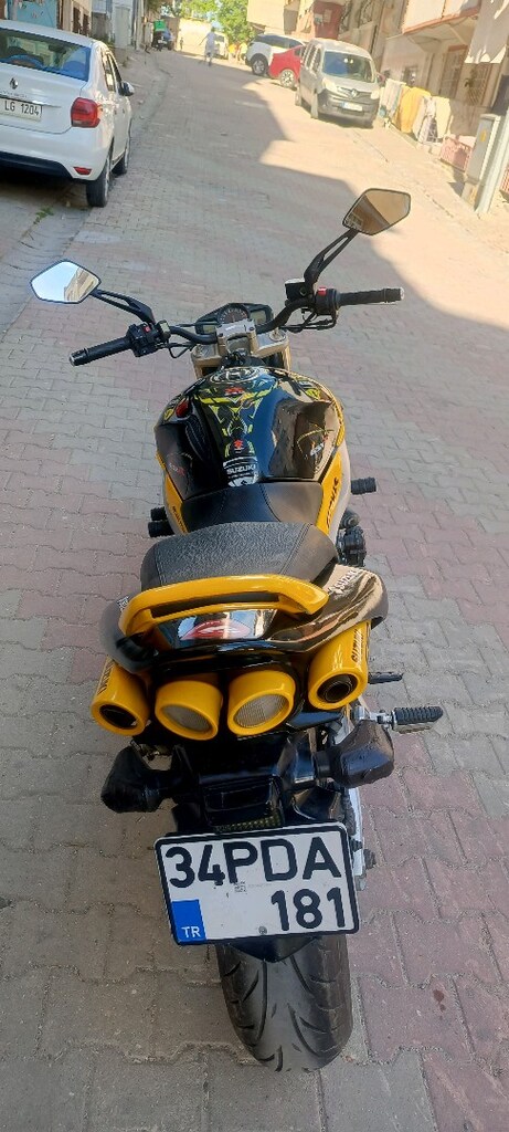 suzuzki gsr 600 - 7