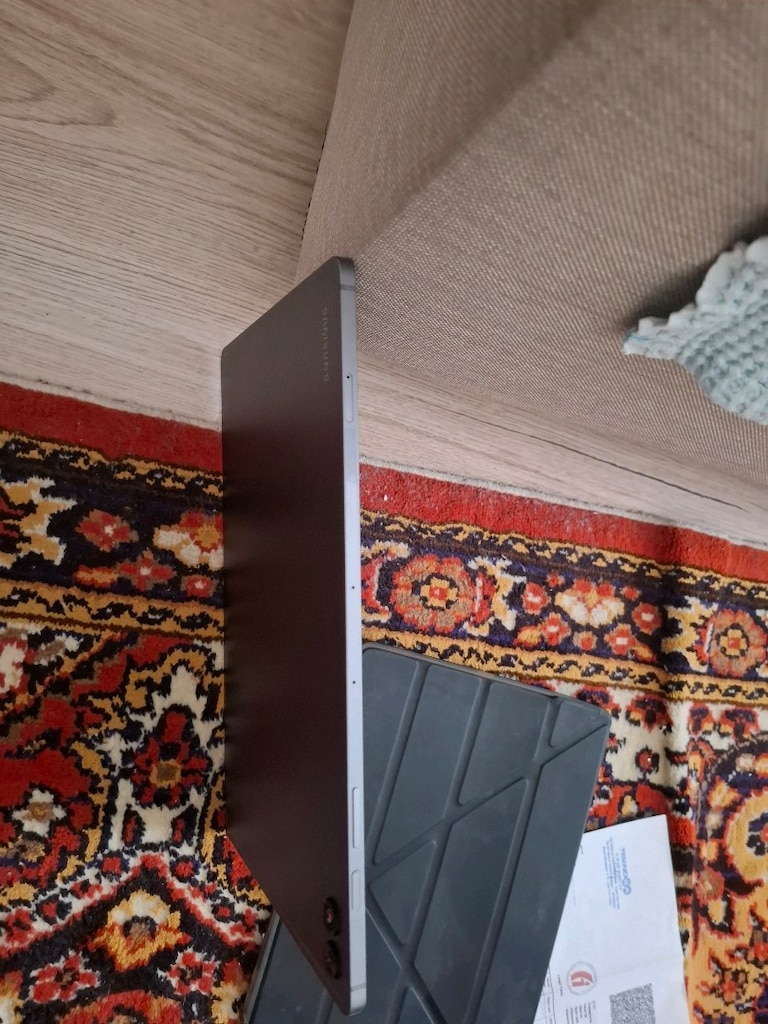SIFIRDANFARKSIZ YURTİÇİ 128GB 8RAM 12.4İNÇ SAMSUNG S9FEPLUS - 8