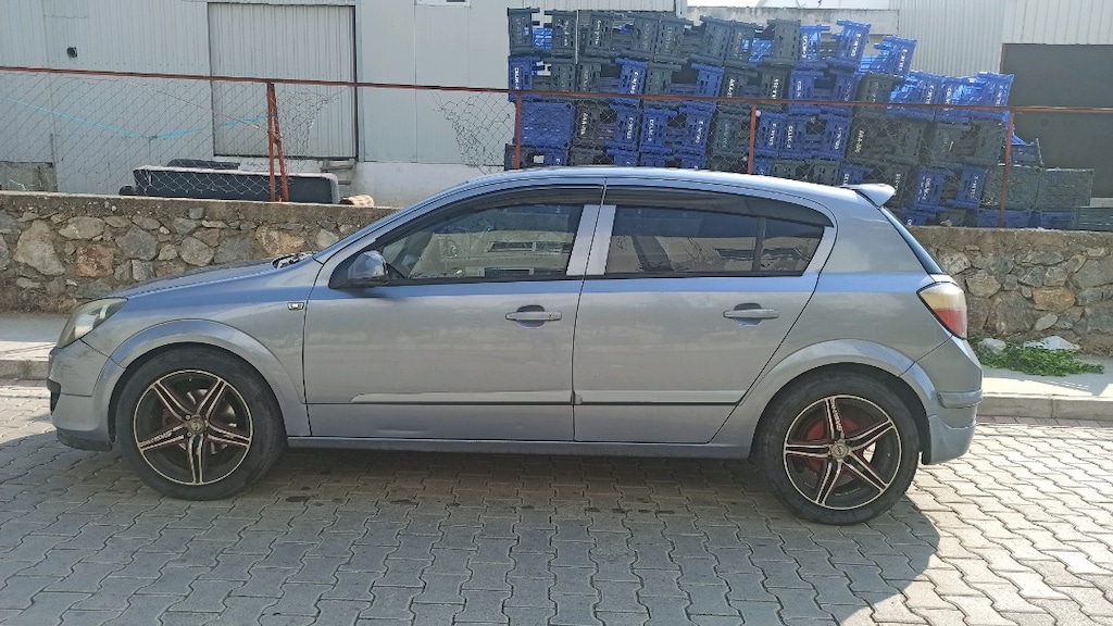 2006 model Opel Astra H 1.6 benzin LPG - 11