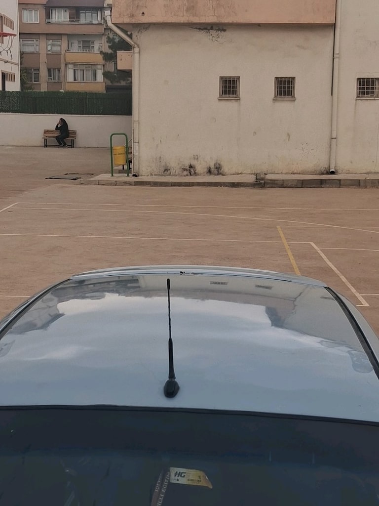 Mavi Hyundai Araba - 4