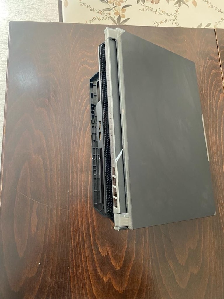 Msi cyborg Gaming laptop - 3