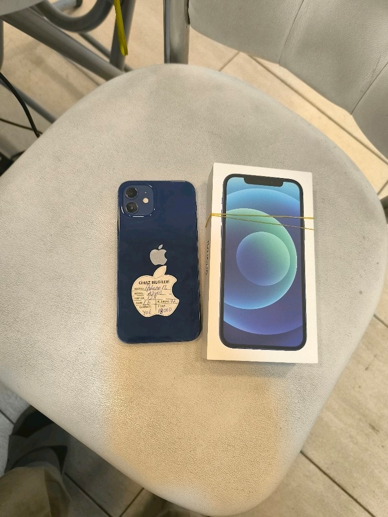 iPhone 12 - 6