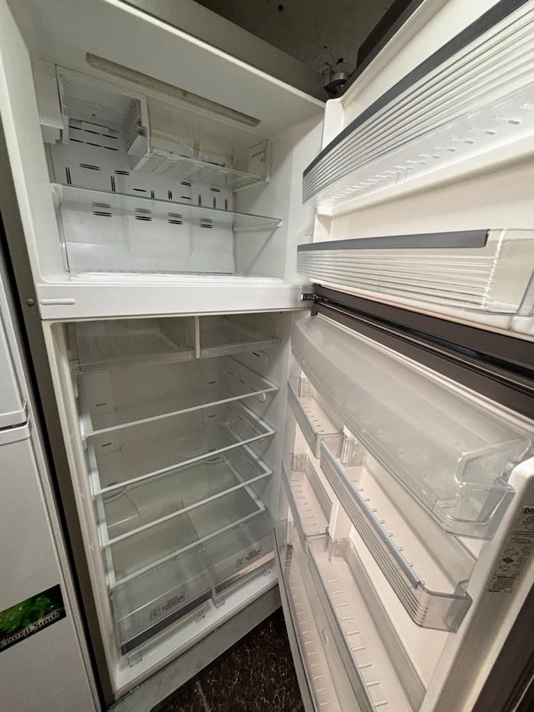 Vestel 600 Litre Cam Kapaklı Buzdolabı – MP3 Çalar, Ses Kayıt Özellik - 5