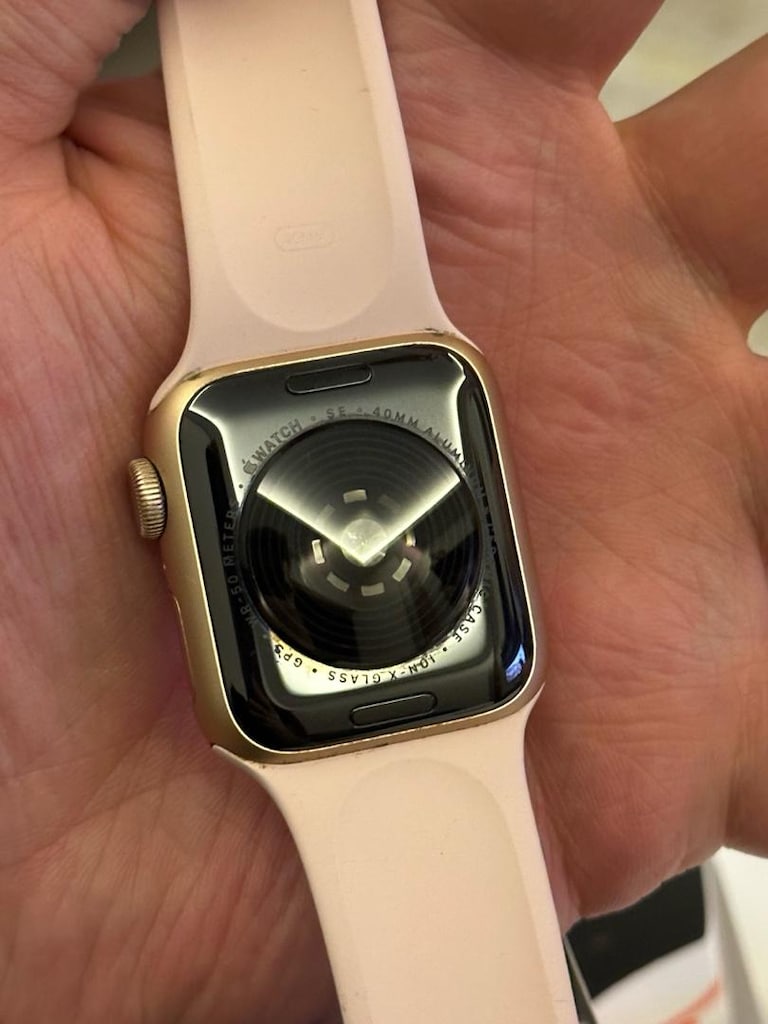 Apple Watch SE 40 MM Çok temiz - 3