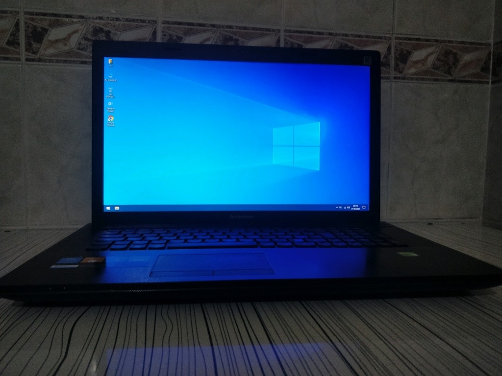Lenovo dev ekran laptop i7 işlemci 8ram SSD li - 2