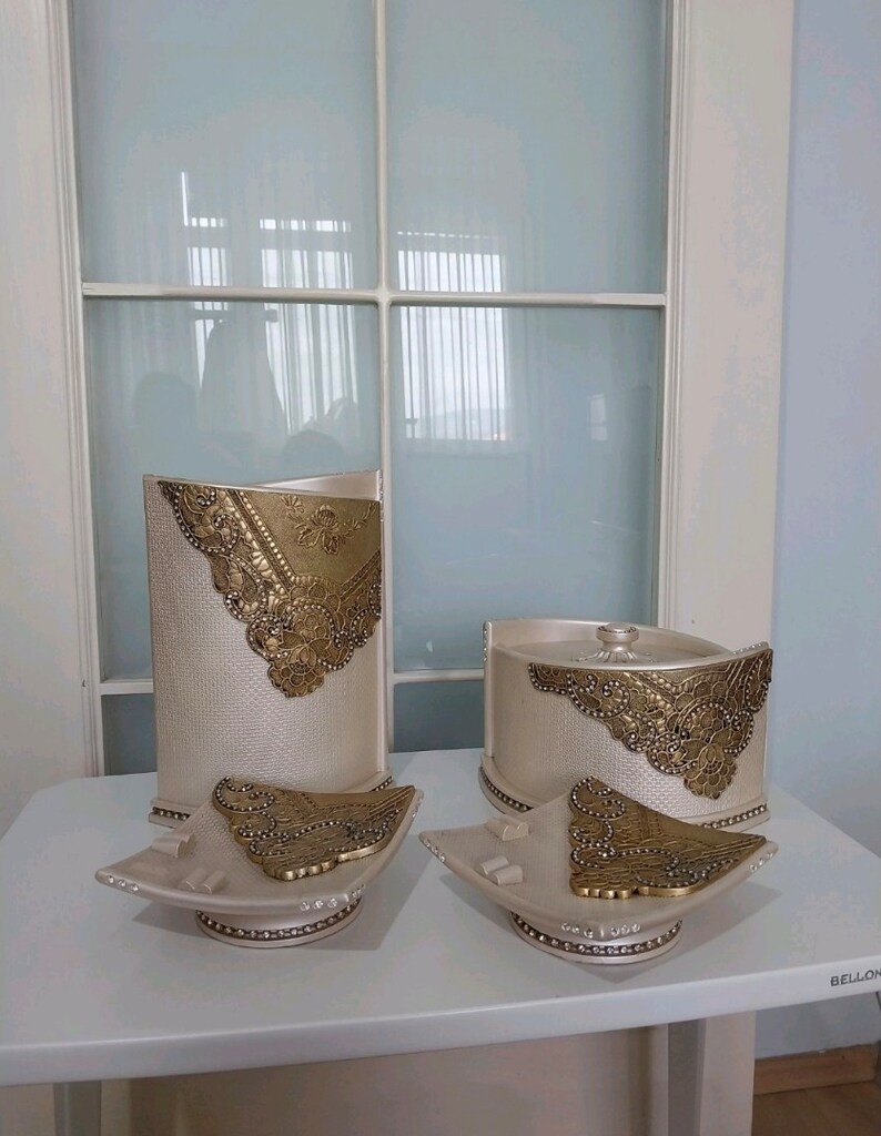 Salon Takımı, Karaca - 4