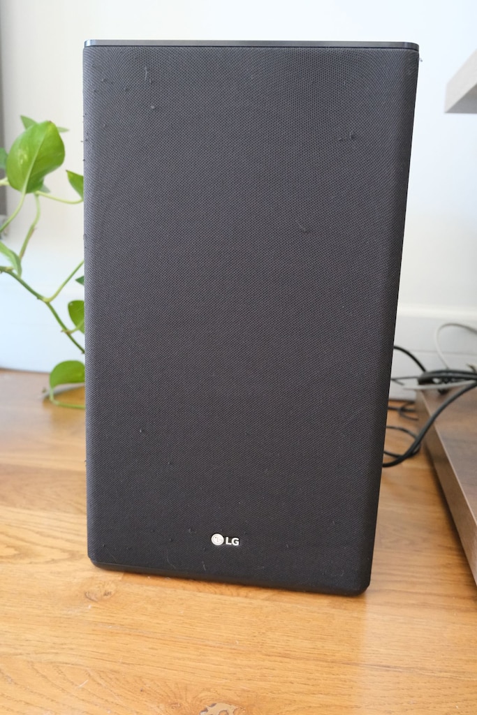 LG SK10Y Dolby Atmos Soundbar - 2