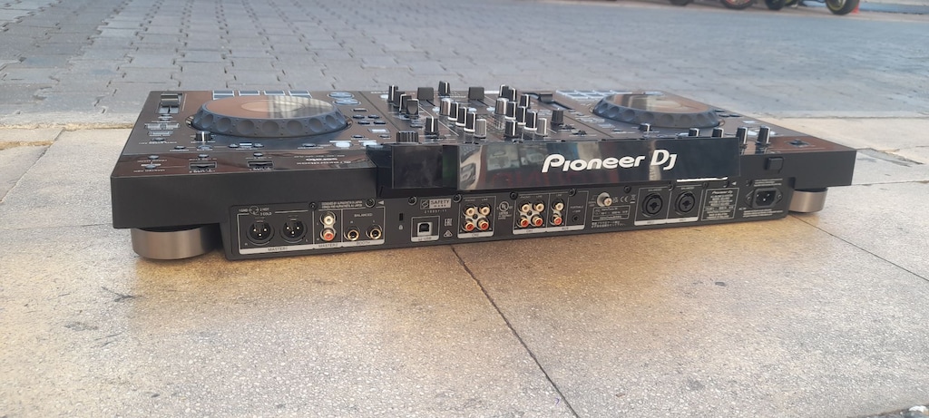 PIONEER X DJ RX 3 DJ CONTROLLER ALL IN ONE - 145.000 TL - 6