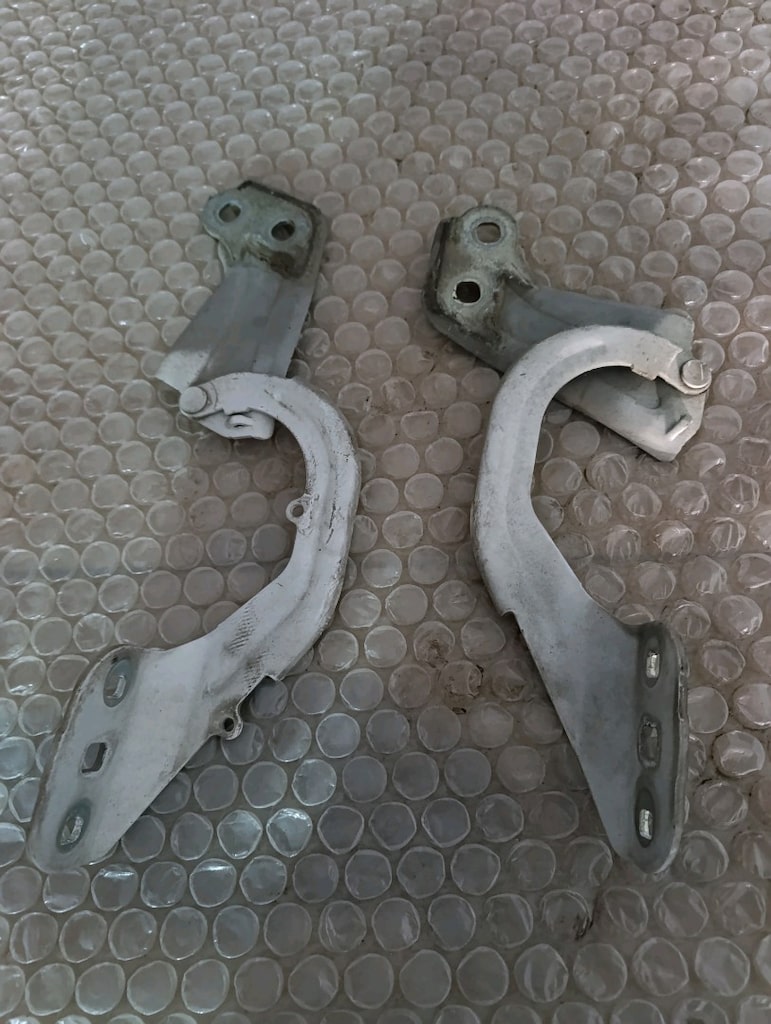 FORD FOKUS 3-3.5-KUGA-C-MAX ORİJİNAL MOTOR KAPUT SAĞ SOL MENTEŞELERİ - 2