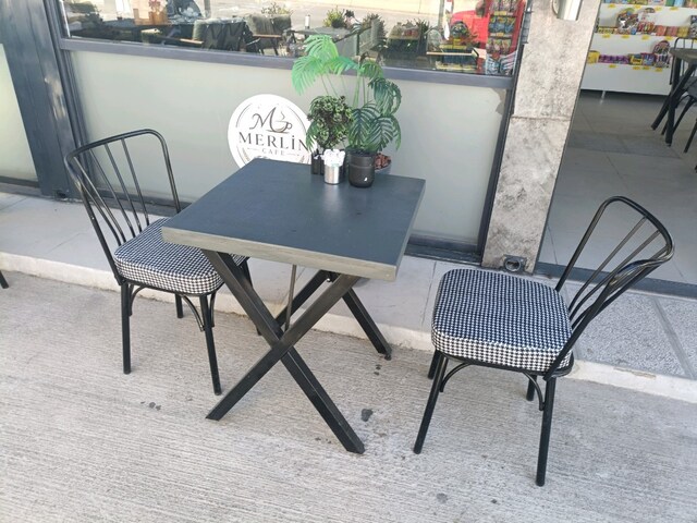 bistro masa sandalye