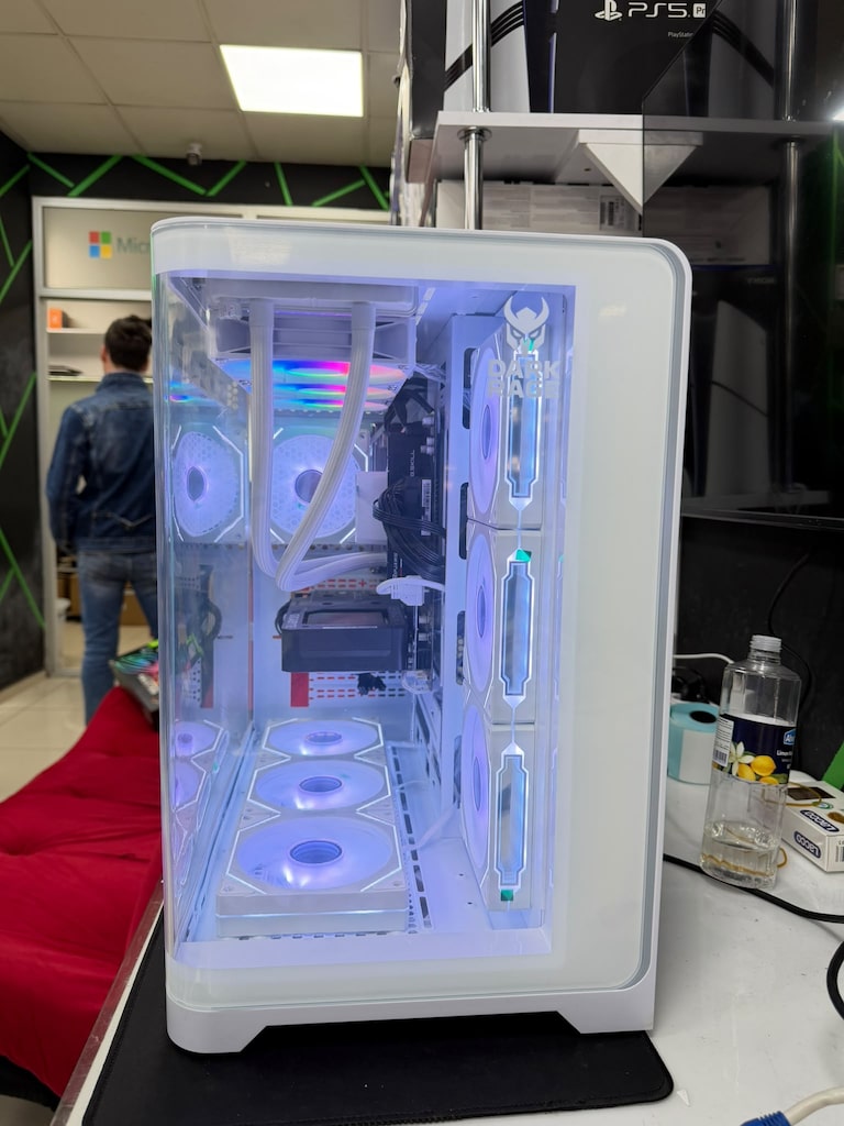 SIFIR KASA RYZEN 5-7500F 24 GB RAM 1 TB SSD RTX 5060 E.K - 2
