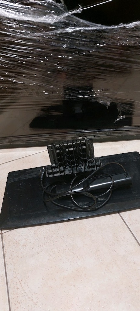 42 inc lg tv - 4