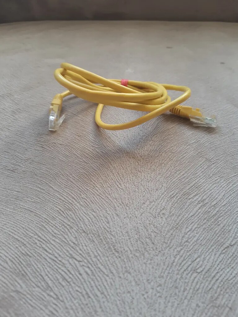 Modem wifi kablo elimde 5 adet var tanesi 250 TL - 3