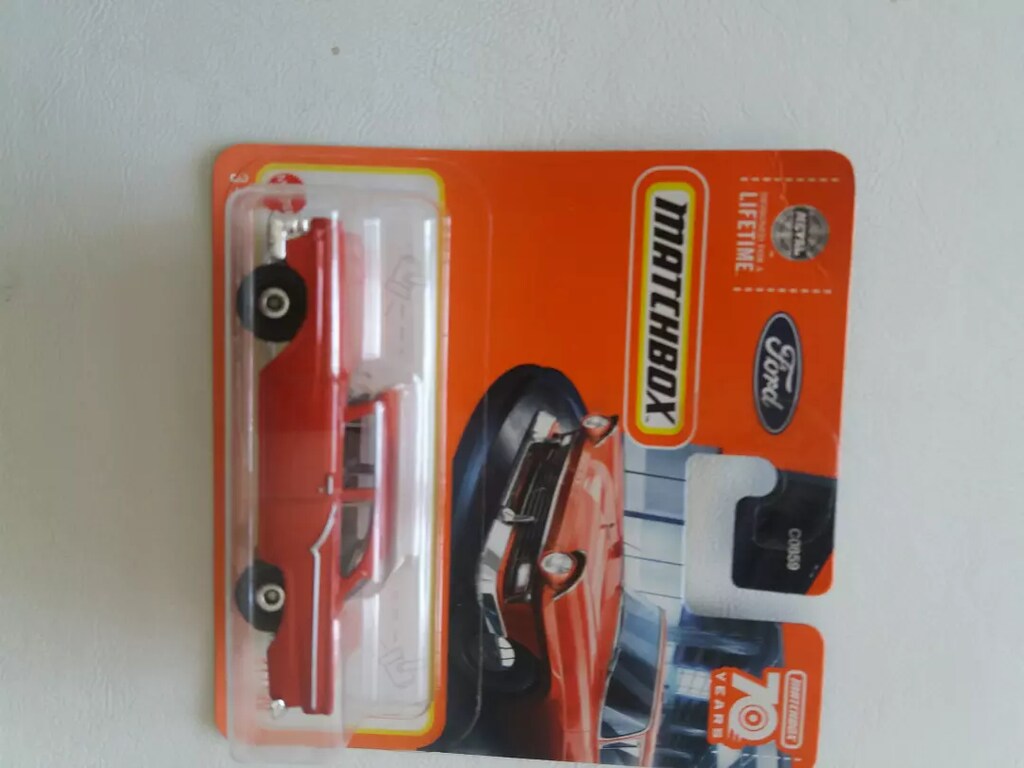 Matchbox ford oyuncak araba - 2