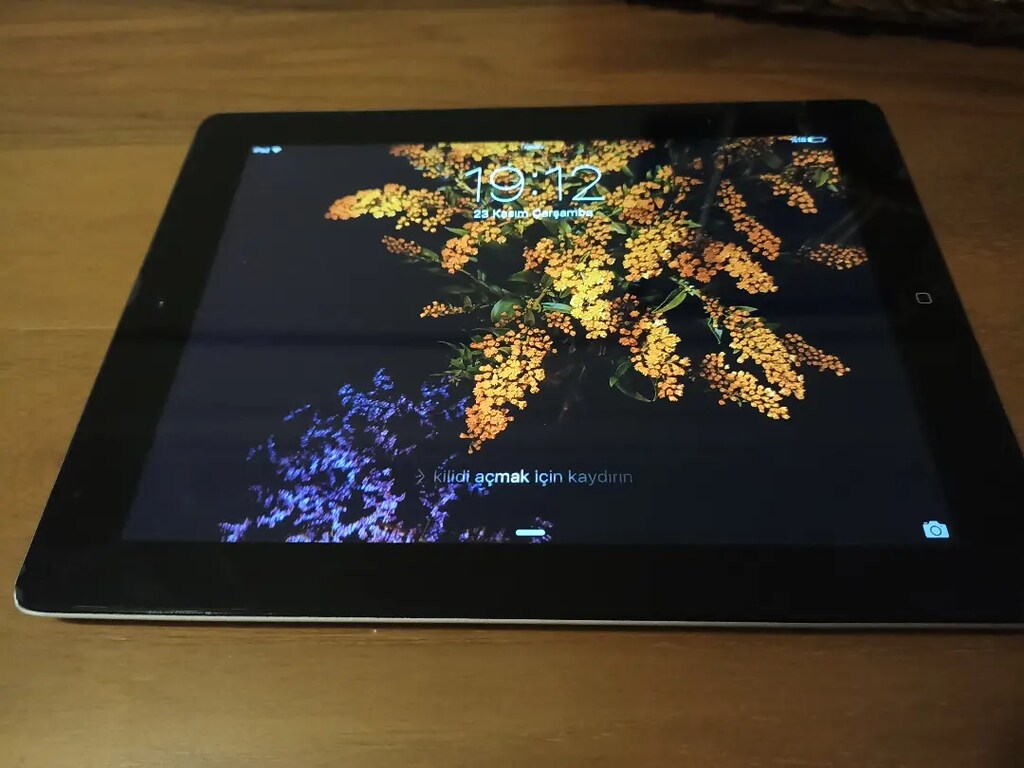 İpad 3 wi-fi siyah 16 gb - 10