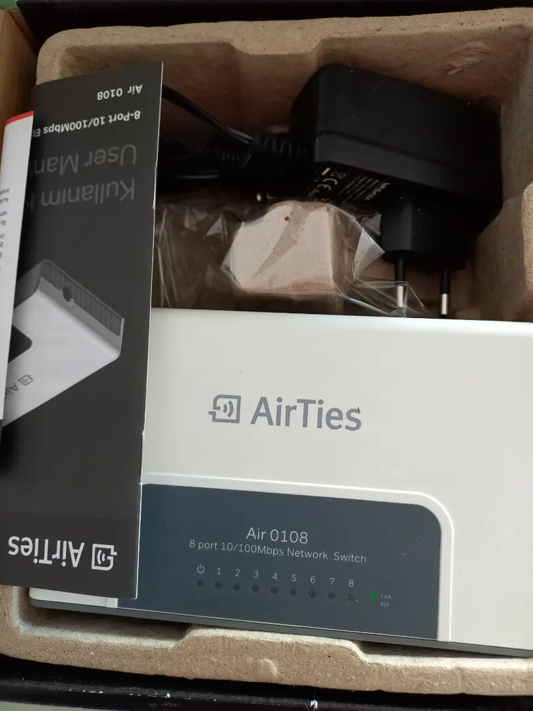 Airties sekiz port yüz megabit Ethernet dağıtıcı - 5