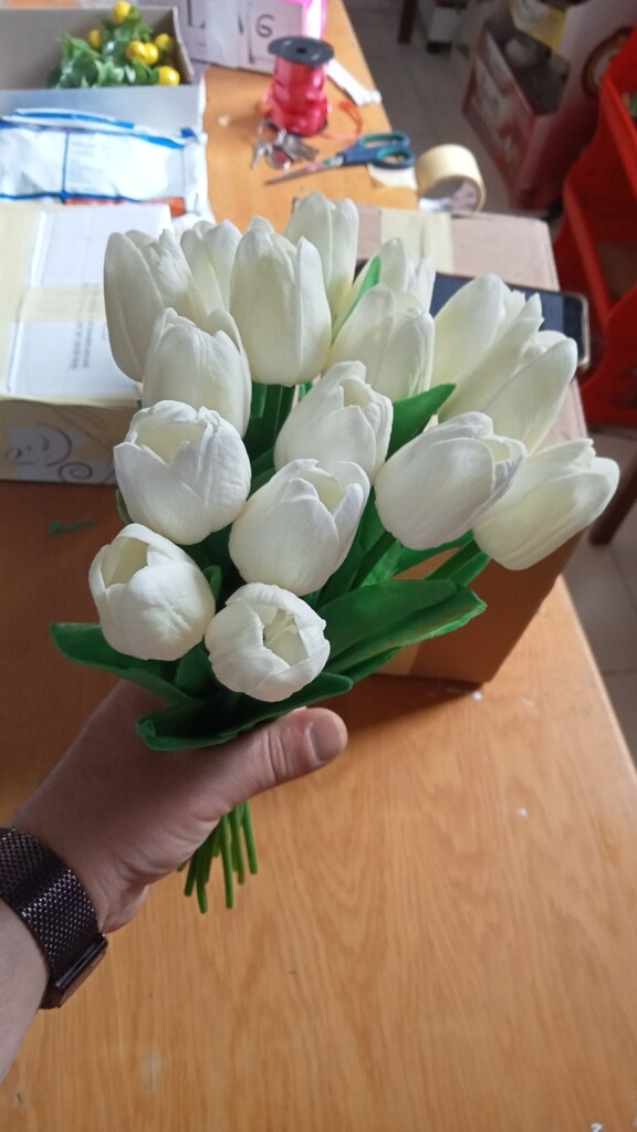 Yapay çiçek ?slak lale