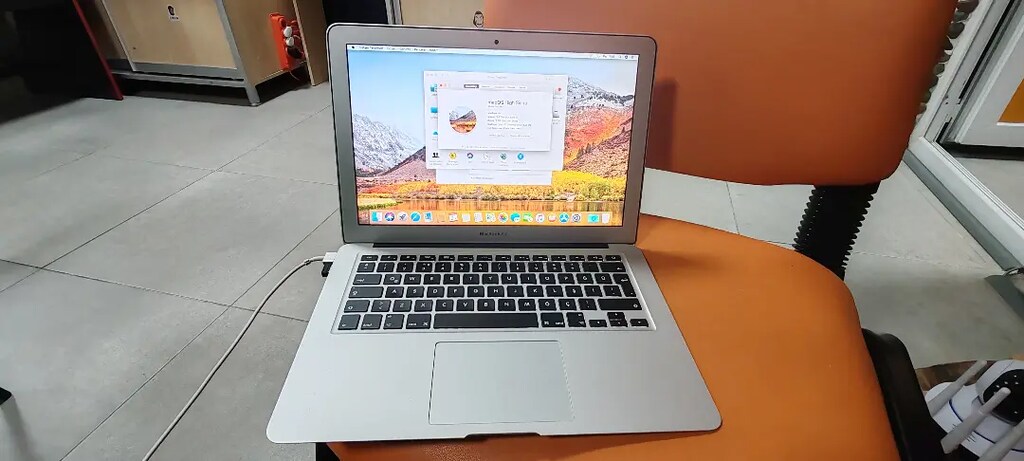 Apple Macbook AİR 2017 tertemiz - 8