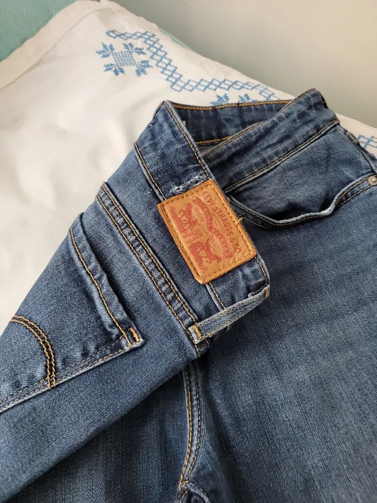 Levis jeans