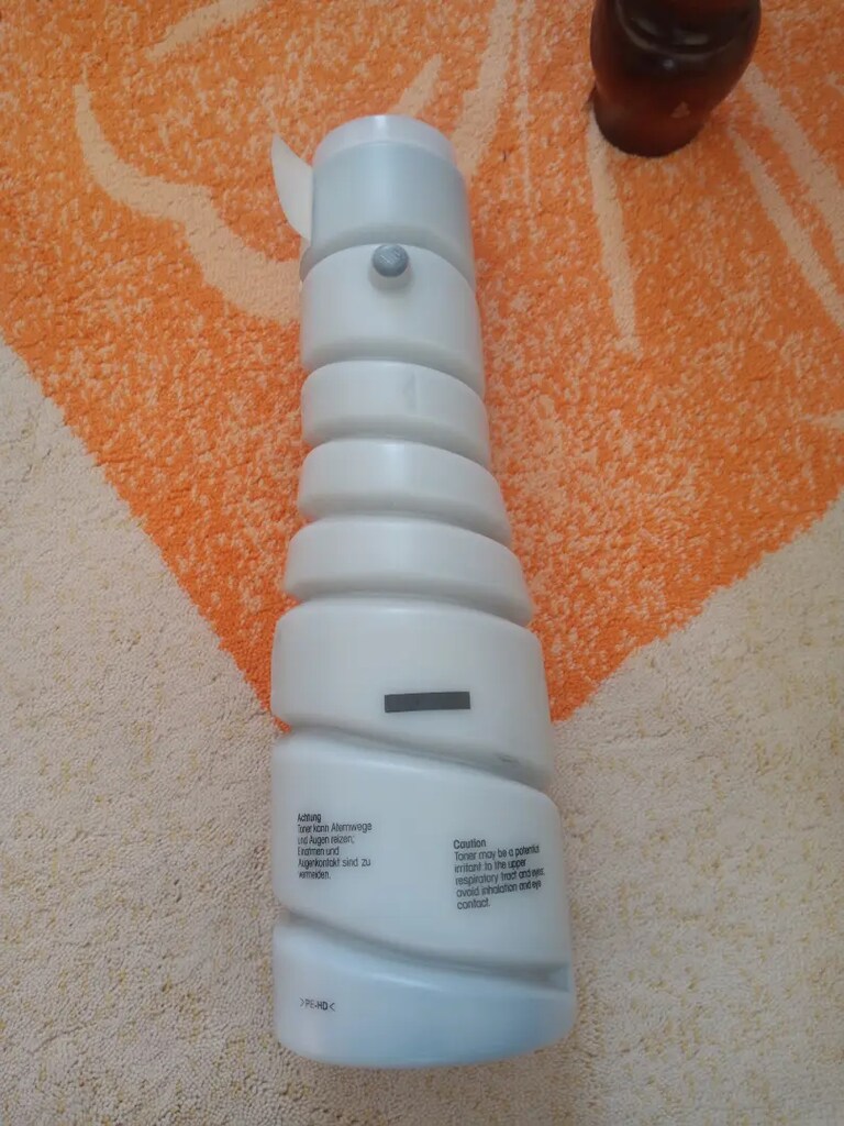 Develop toner 204 - 8