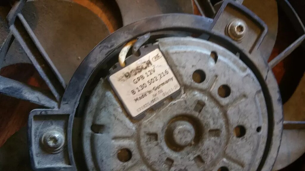 PORSCHE CAYEN FAN MOTOR - 6